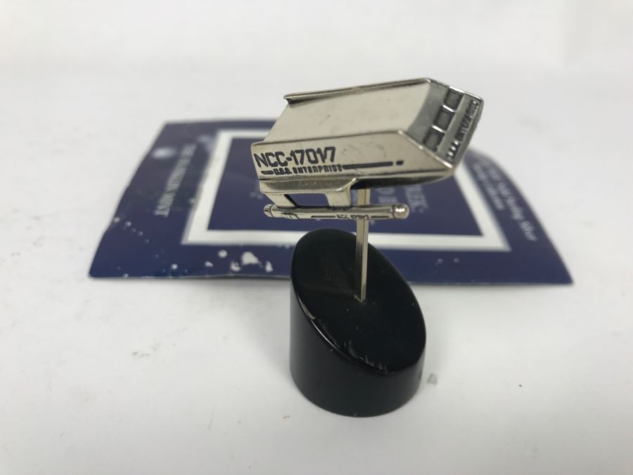 Sterling Silver STAR TREK Starship Collection Galileo II Shuttlecraft With Stand The Franklin Mint 23g Of Sterling Silver [Photo 3]