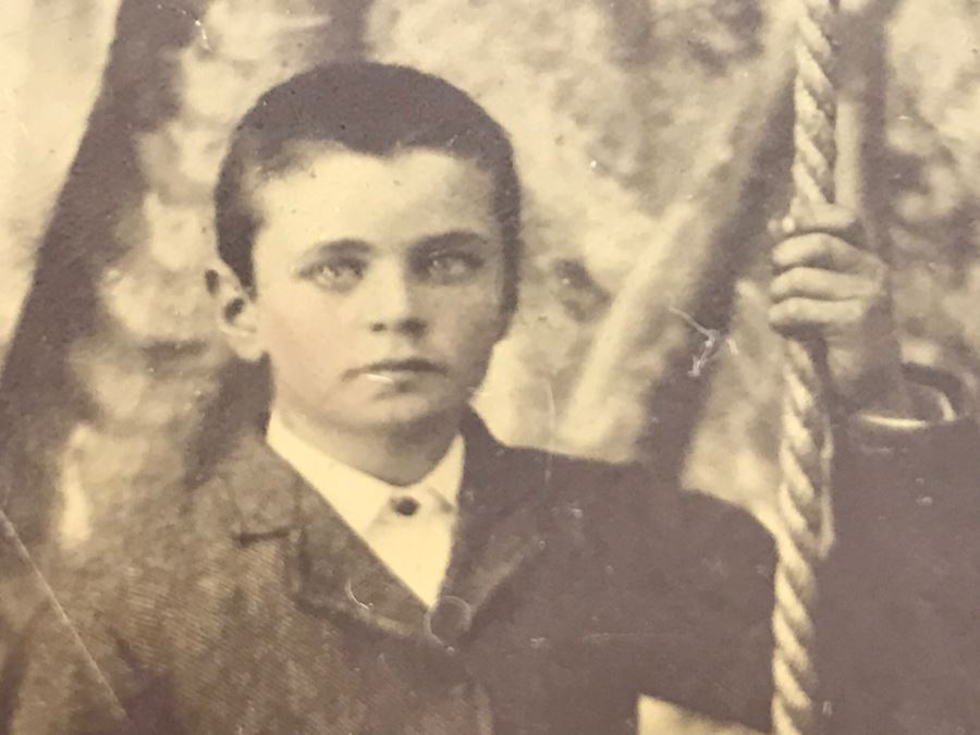 Vintage Marshal Dodge City Badge And Pair Of Old Tin Photos [Photo 5]