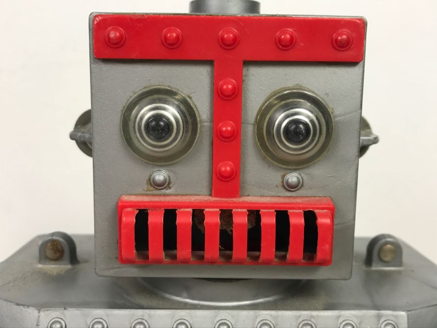 Vintage Mechanical Wind-Up Robot For Display - Not Working [Photo 6]