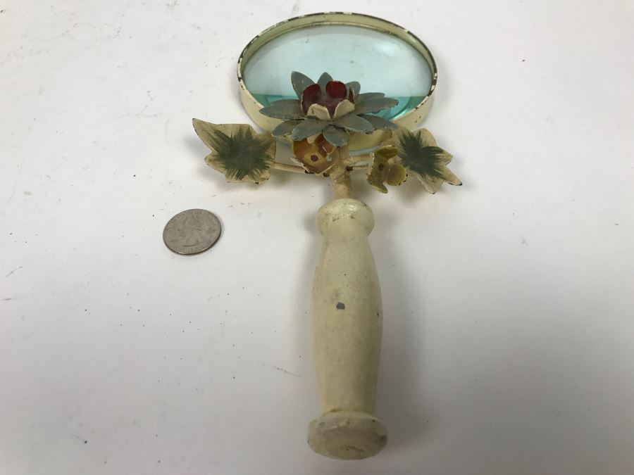 Vintage Shabby Chic Metal Magnifying Glass With Floral Motif [Photo 3]