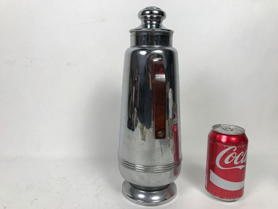 LB Chromium Plated Cocktail Shaker With Handle And Spout [Photo 2]