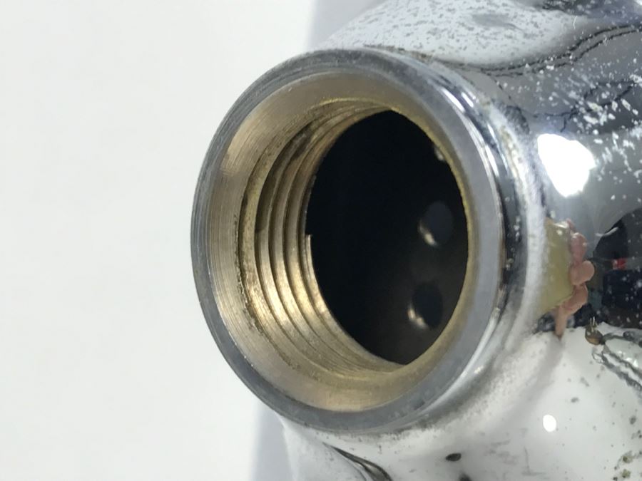 LB Chromium Plated Cocktail Shaker With Handle And Spout [Photo 7]