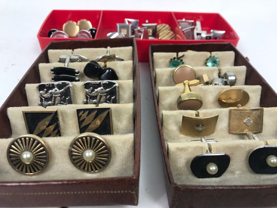 Vintage Collection On Men's Cufflinks And Tie Clips [Photo 2]