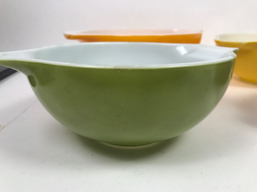 Set Of (4) Vintage Pyrex Mixing Bowls [Photo 9]