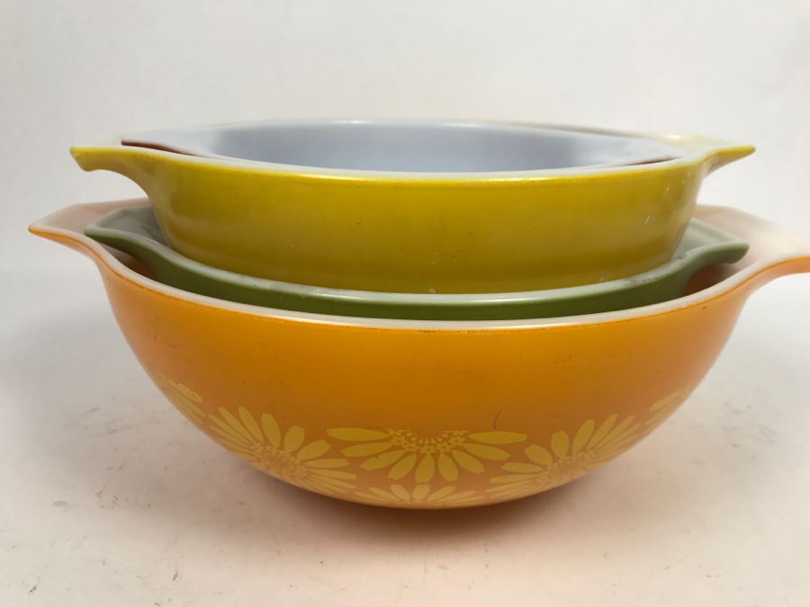Set Of (4) Vintage Pyrex Mixing Bowls [Photo 12]