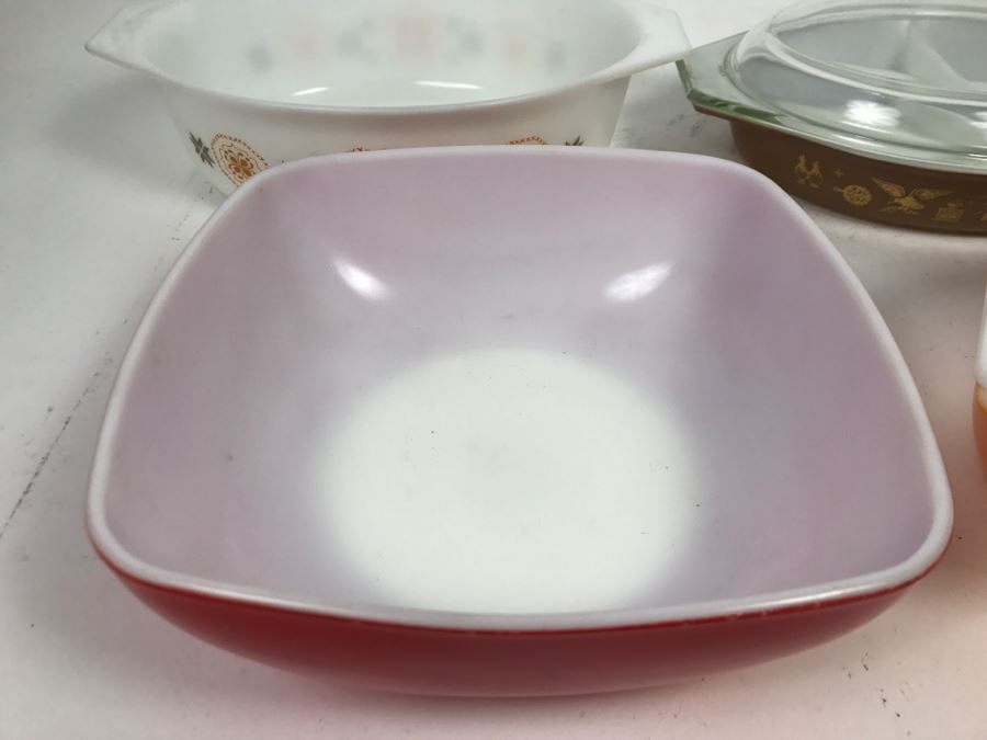 Set Of (5) Vintage Pyrex Dishes And Bowls Some With Lids [Photo 14]