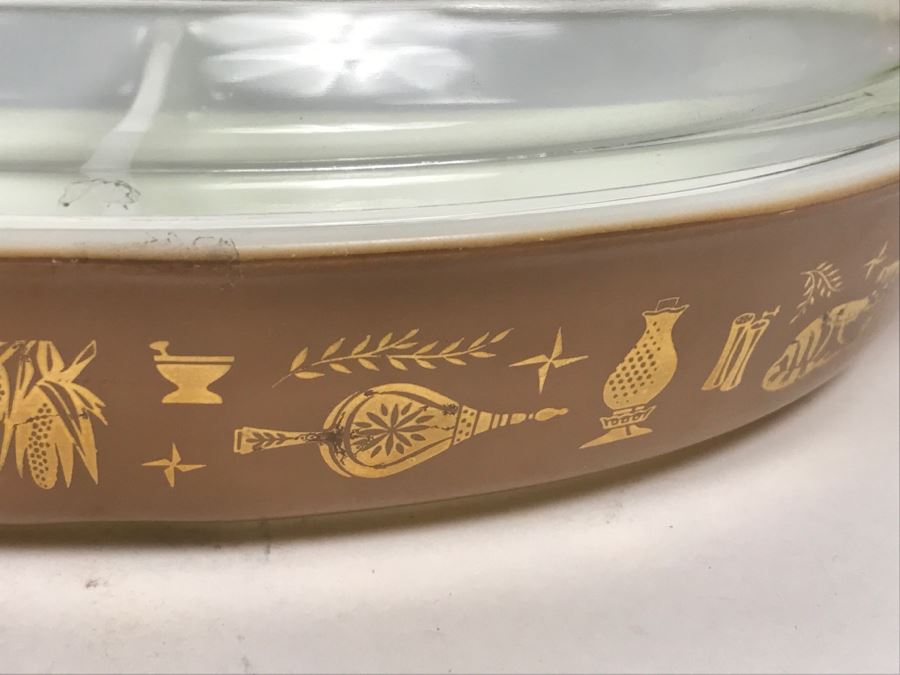 Set Of (5) Vintage Pyrex Dishes And Bowls Some With Lids [Photo 9]