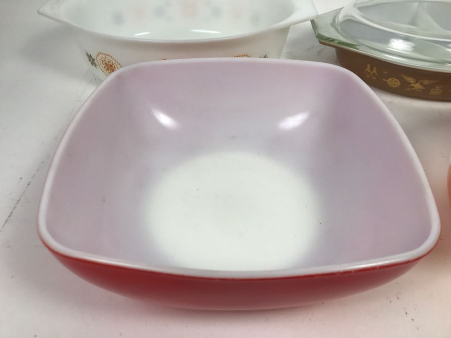Set Of (5) Vintage Pyrex Dishes And Bowls Some With Lids [Photo 15]