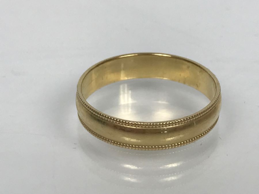 JUST ADDED - 10K Yellow Gold Wedding Band Ring 2g FMV $50 [Photo 2]