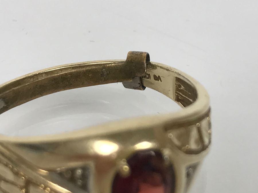 JUST ADDED - 14K Yellow Gold Red Garnet Men's Ring 3.4g FMV $85 [Photo 7]