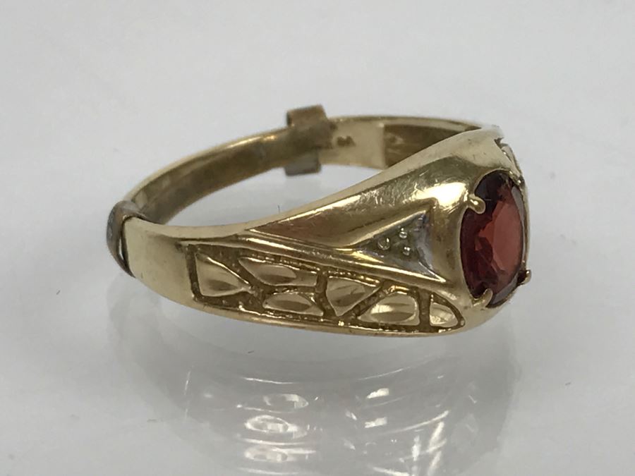 JUST ADDED - 14K Yellow Gold Red Garnet Men's Ring 3.4g FMV $85 [Photo 12]