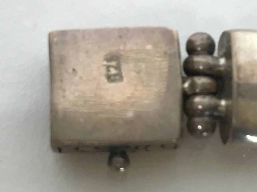 JUST ADDED - Sterling Silver Green Quartz Amethyst Bracelet 26.2g 13X11MM FMV $100 [Photo 10]