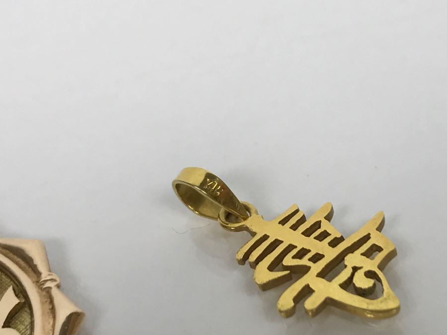 Pair Of 14k Yellow Gold Asian Pendants 4.8g [Photo 6]