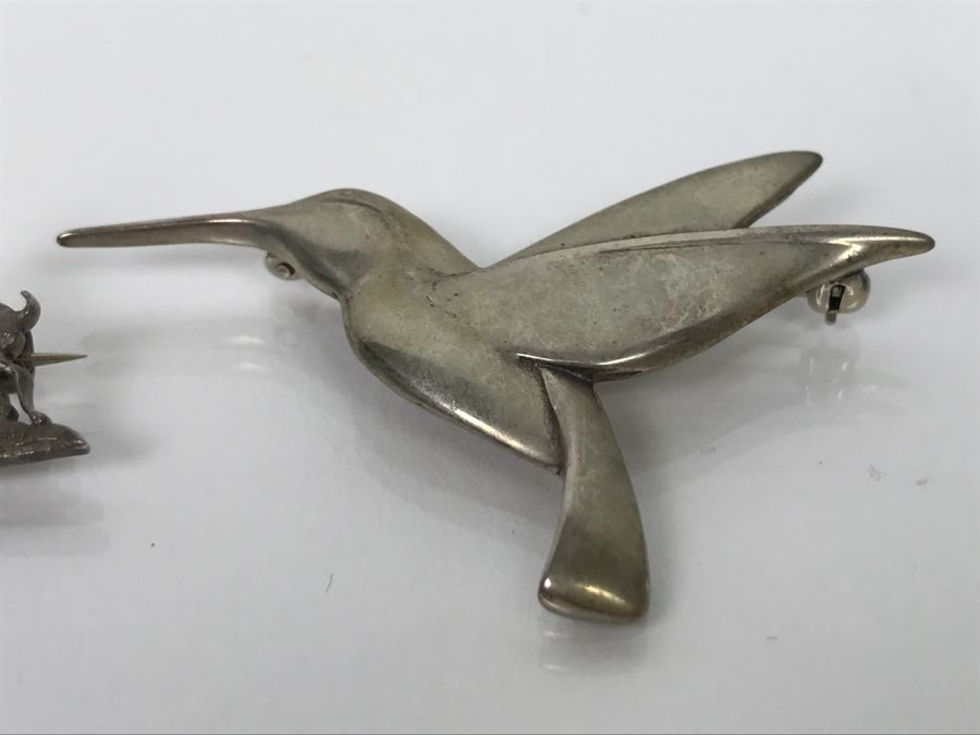 Pair Of Sterling Silver Brooches Pins Hummingbird Hand & Hammer And Jumping Reindeer 10.3g [Photo 4]