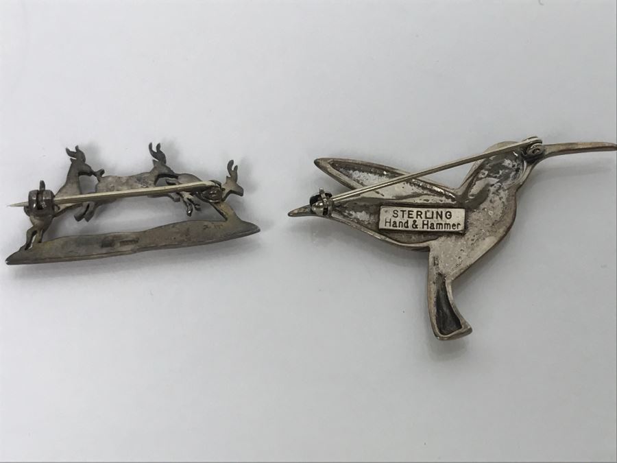 Pair Of Sterling Silver Brooches Pins Hummingbird Hand & Hammer And Jumping Reindeer 10.3g [Photo 8]