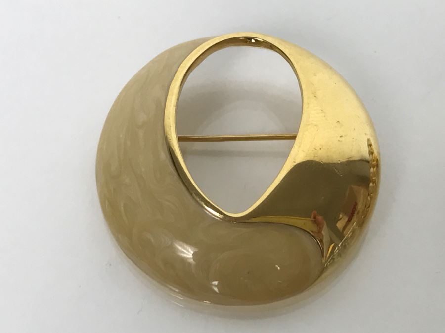 Signed Costume Jewelry Lot With Swarovski, Monet, Napier And Trifari [Photo 8]