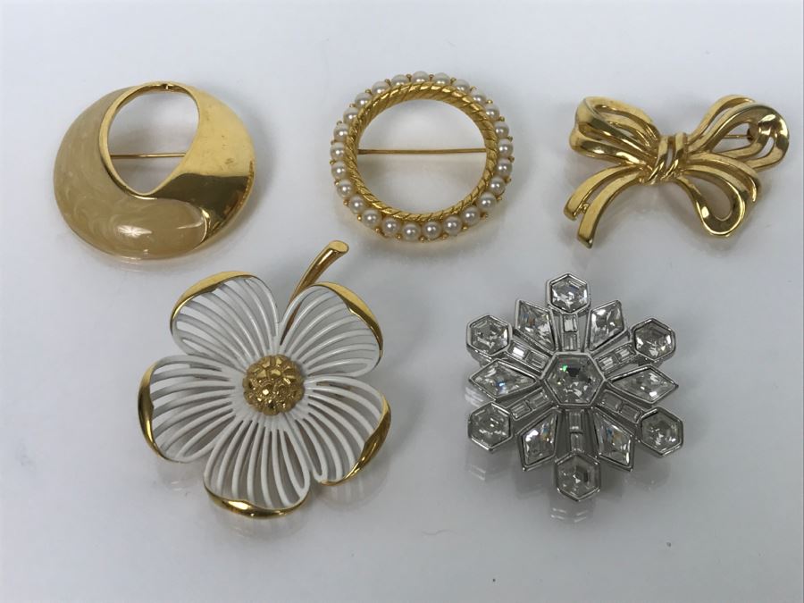 Signed Costume Jewelry Lot With Swarovski, Monet, Napier And Trifari [Photo 2]