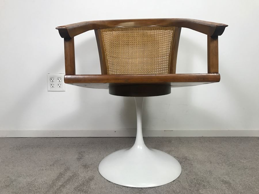 Mid-Century Tulip Base Cane Back Armchair (Does Not Swivel) [Photo 2]