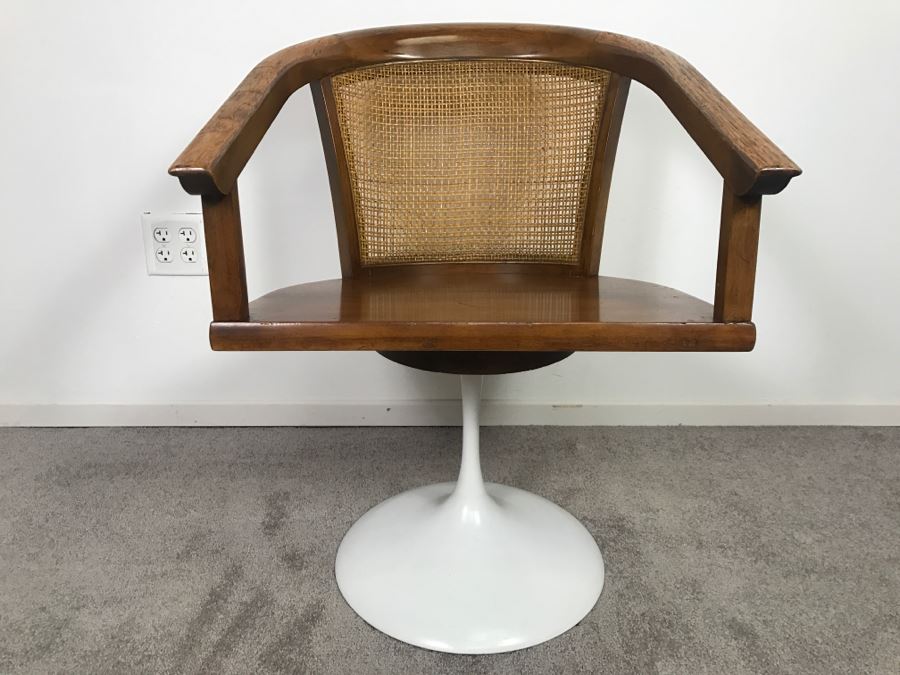 Mid-Century Tulip Base Cane Back Armchair (Does Not Swivel) [Photo 4]