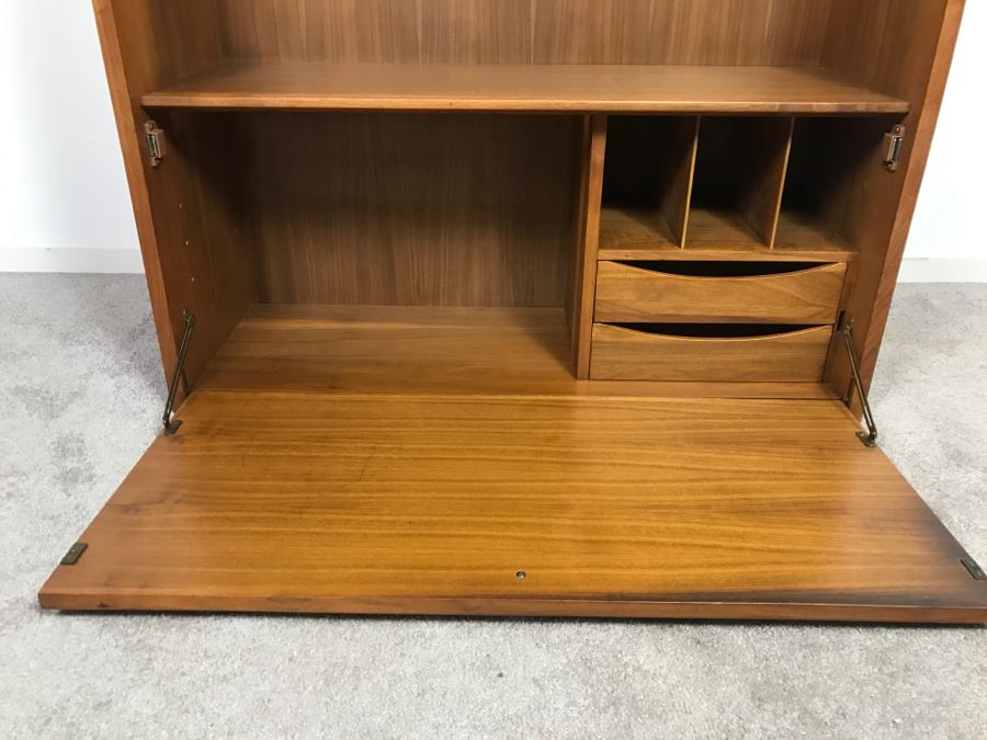 Mid-Century 1958 Drexel Hutch Bookcase Secretary Desk 36'W X 55'H [Photo 5]