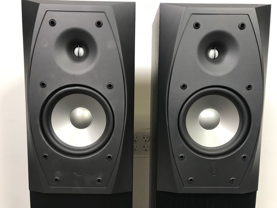 Pair Of Infinity Entra Two Speakers