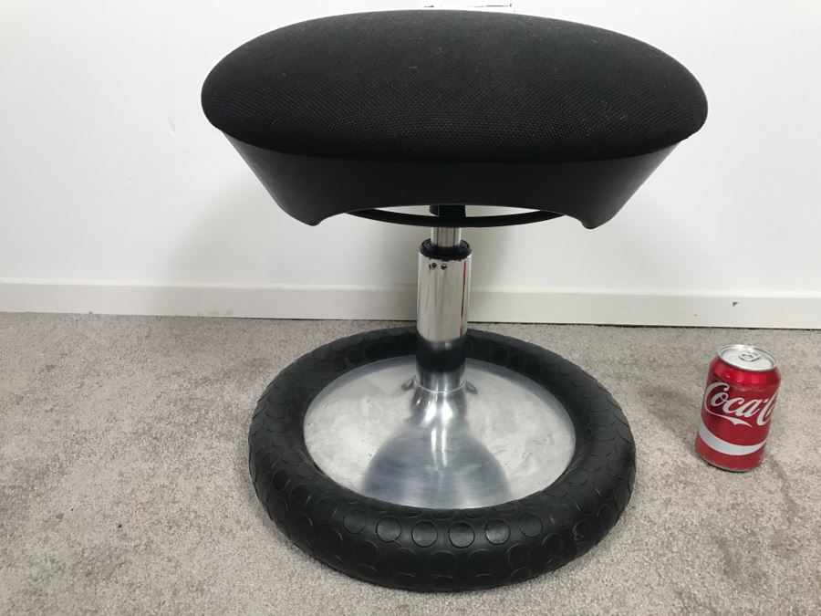 Topstar Sitzsystem Walser Ergonomic Adjustable Stool With Inflatable Tire Base [Photo 5]
