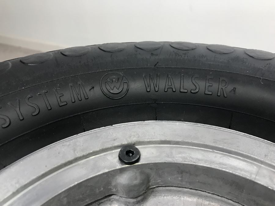 Topstar Sitzsystem Walser Ergonomic Adjustable Stool With Inflatable Tire Base [Photo 10]