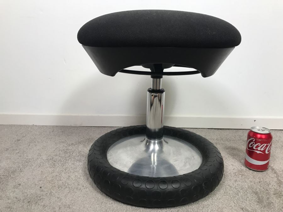 Topstar Sitzsystem Walser Ergonomic Adjustable Stool With Inflatable Tire Base [Photo 6]