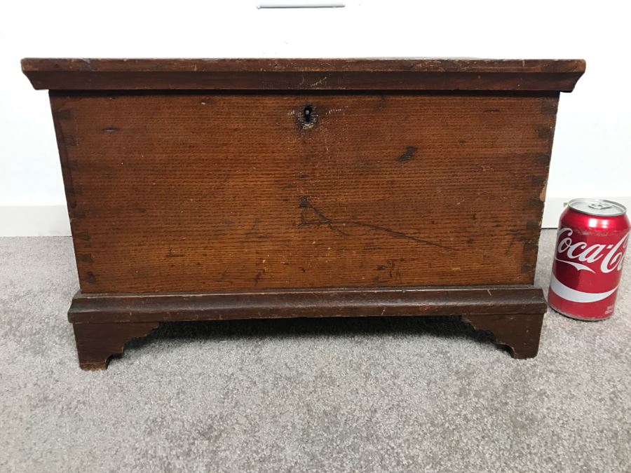 Antique Primitive Tongue And Groove Footed Box Purchased In Leihigh Valley PA From Early 19th Century Farm House [Photo 2]