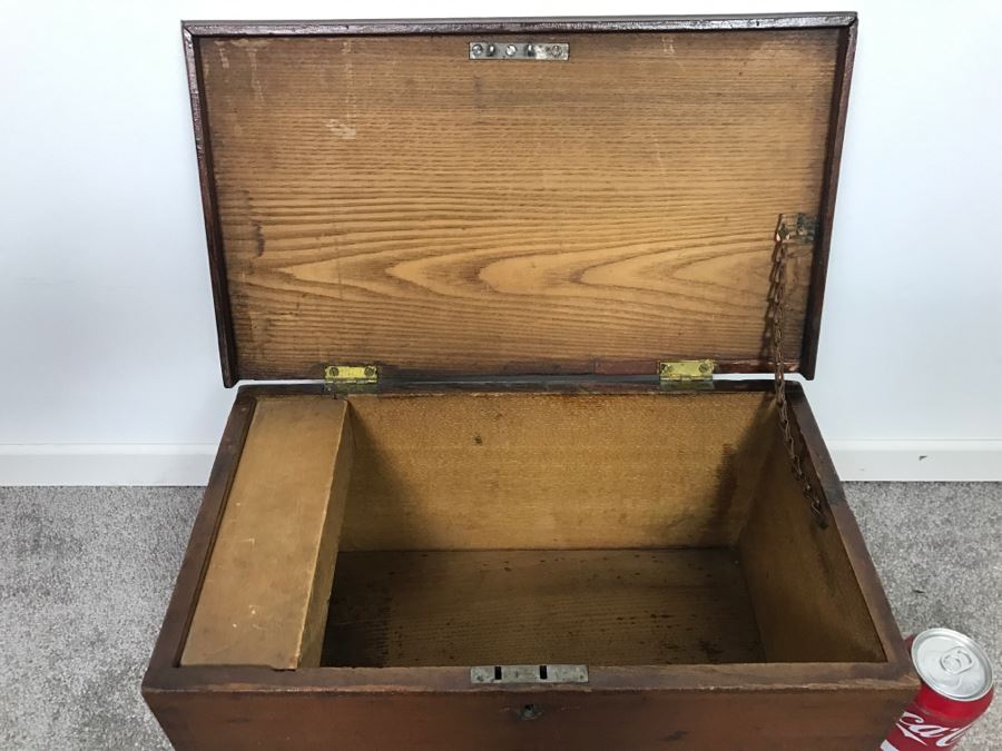 Antique Primitive Tongue And Groove Footed Box Purchased In Leihigh Valley PA From Early 19th Century Farm House [Photo 6]