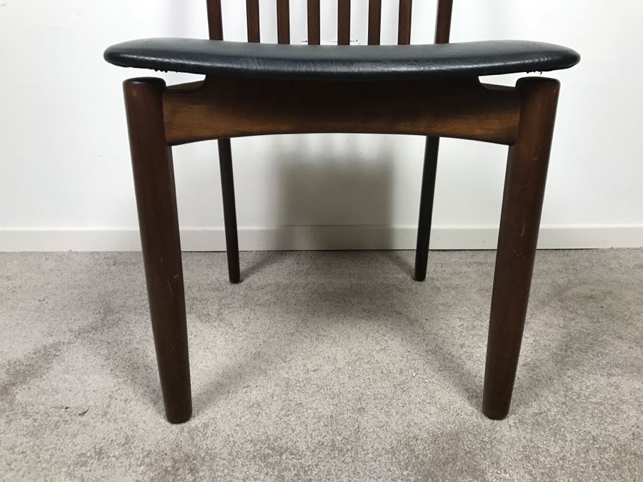 Mid-Century Modern Danish Floating Desk Chair [Photo 2]