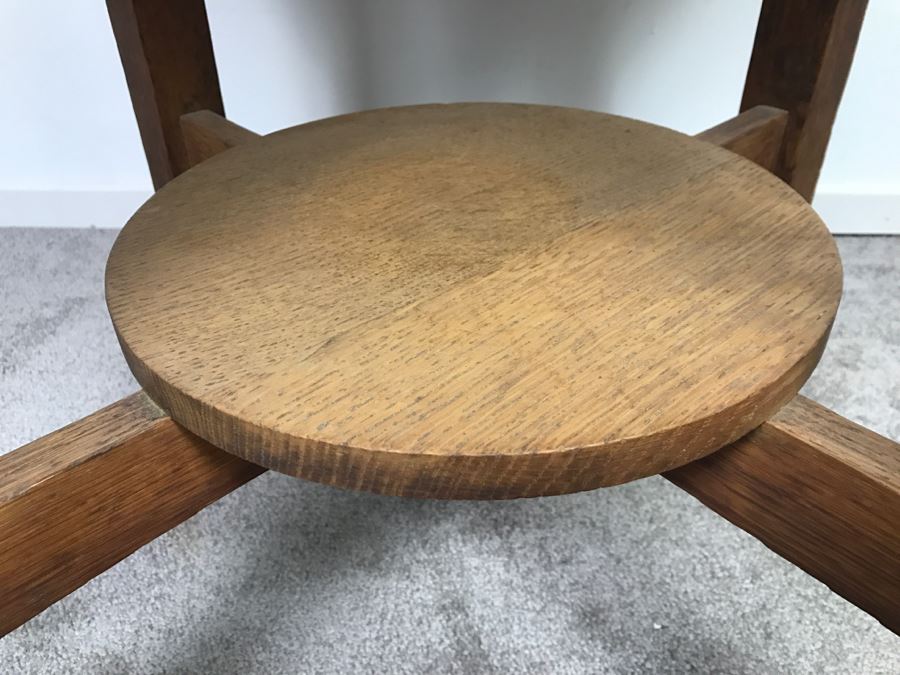 Vintage Mission Arts And Crafts 2-Tier Round Table [Photo 15]