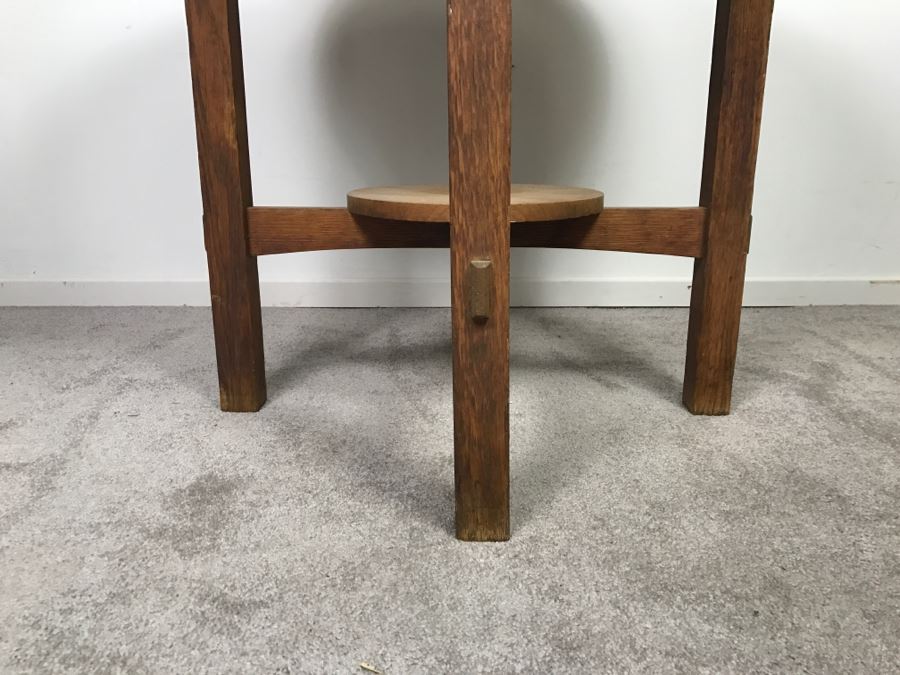 Vintage Mission Arts And Crafts 2-Tier Round Table [Photo 4]