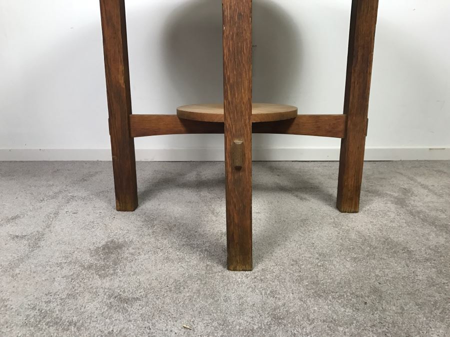 Vintage Mission Arts And Crafts 2-Tier Round Table [Photo 5]