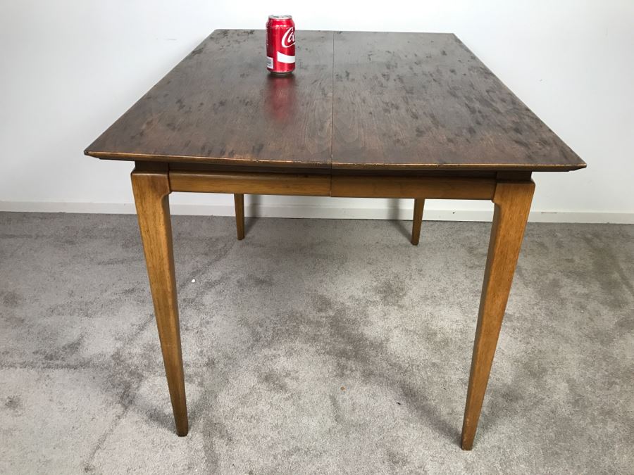 Modern Square Dining Table [Photo 8]