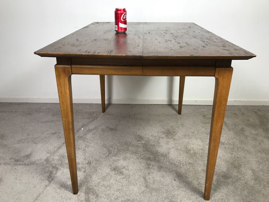 Modern Square Dining Table [Photo 7]