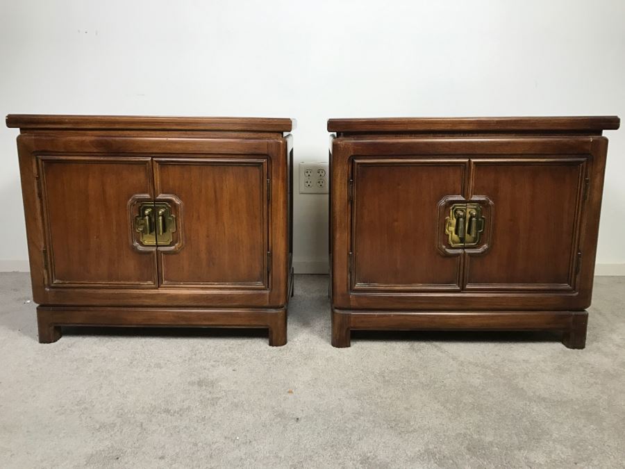 Pair Of Thomasville Chinoiserie Nightstands [Photo 6]