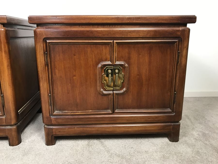 Pair Of Thomasville Chinoiserie Nightstands [Photo 7]