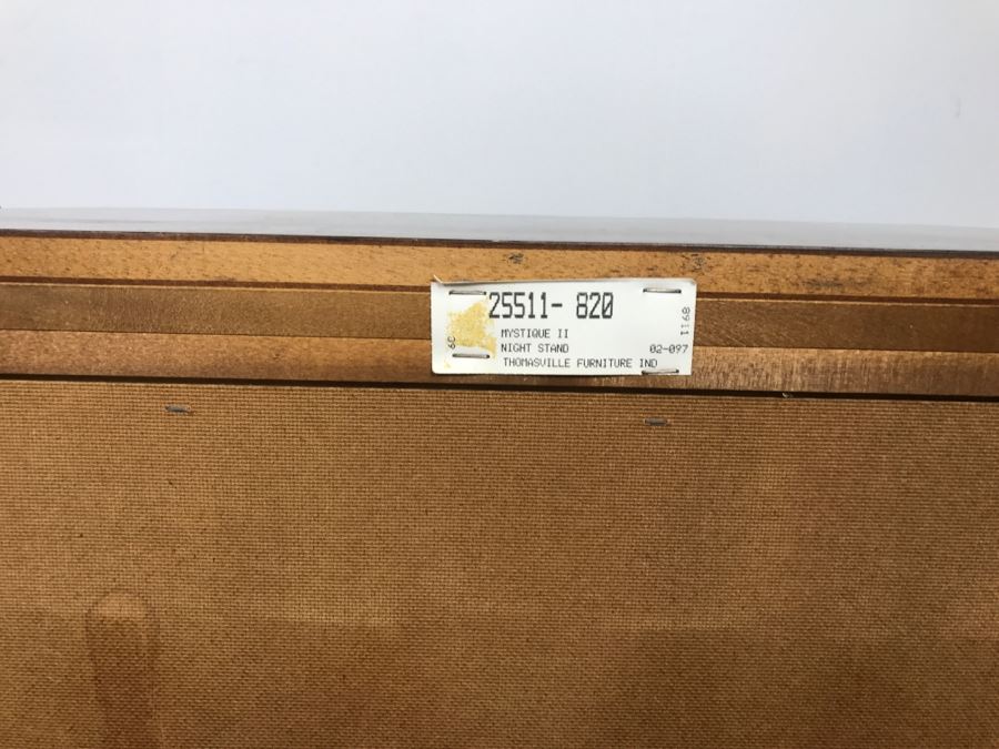 Pair Of Thomasville Chinoiserie Nightstands [Photo 14]