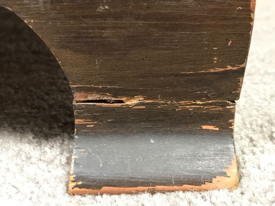 Vintage Mahogany Chest Of Drawers 4-Drawer Dresser - Note That One Leg Needs Repair [Photo 9]