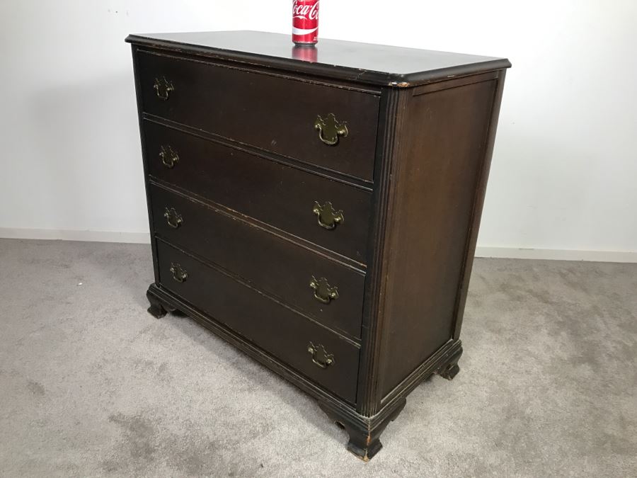 Vintage Mahogany Chest Of Drawers 4-Drawer Dresser - Note That One Leg Needs Repair [Photo 7]