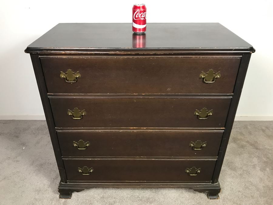 Vintage Mahogany Chest Of Drawers 4-Drawer Dresser - Note That One Leg Needs Repair [Photo 3]