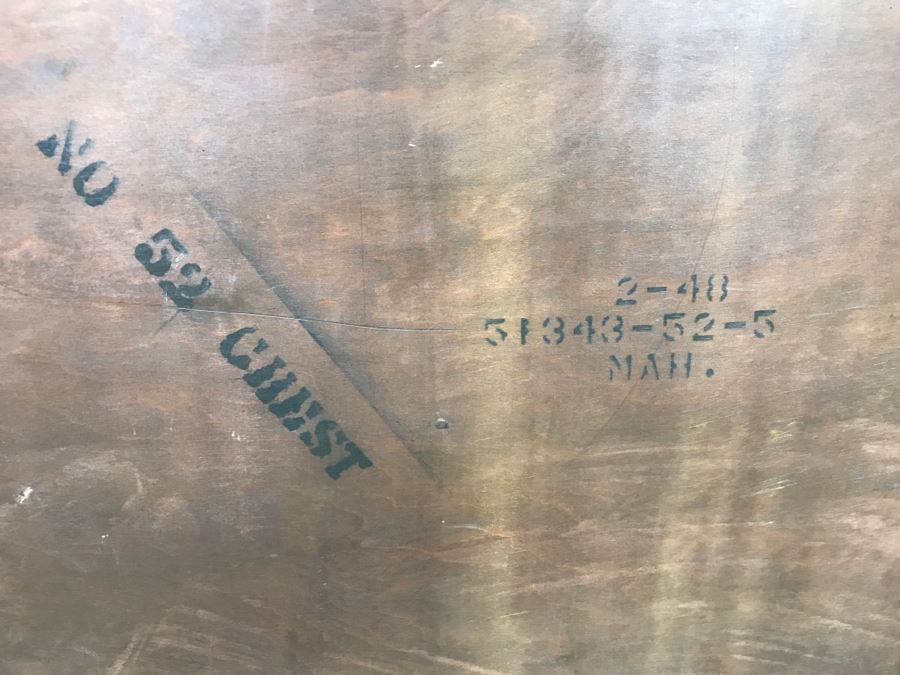 Vintage Mahogany Chest Of Drawers 4-Drawer Dresser - Note That One Leg Needs Repair [Photo 12]