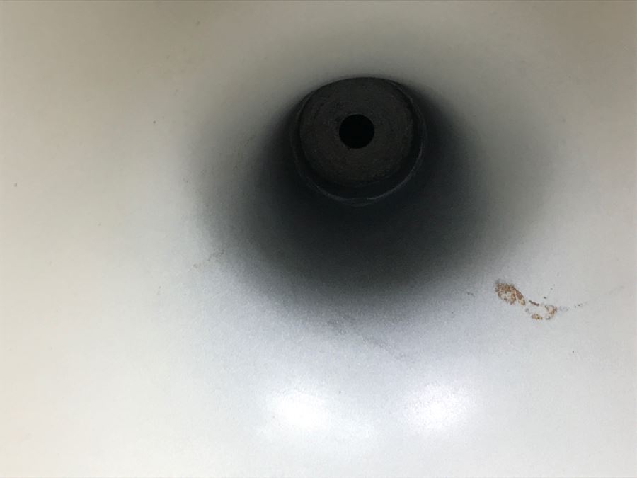 Unmarked Metal Tulip Base Round Table In Manner Of Eero Saarinen Knoll Tulip Table - Dimensions Coming - Client Was Interior Designer And Worked For Baker Furniture [Photo 14]