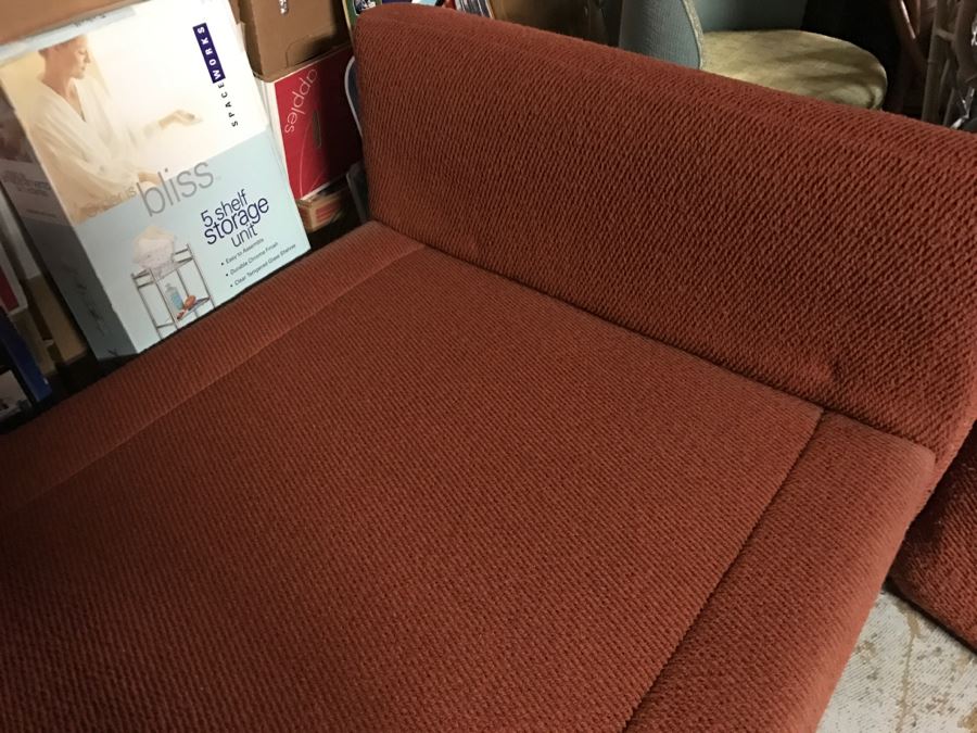 Stylish Upholstered Daybed Sofa [Photo 5]