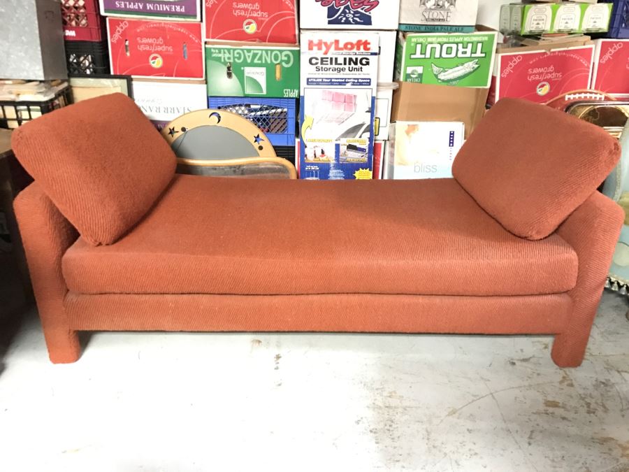 Stylish Upholstered Daybed Sofa [Photo 1]