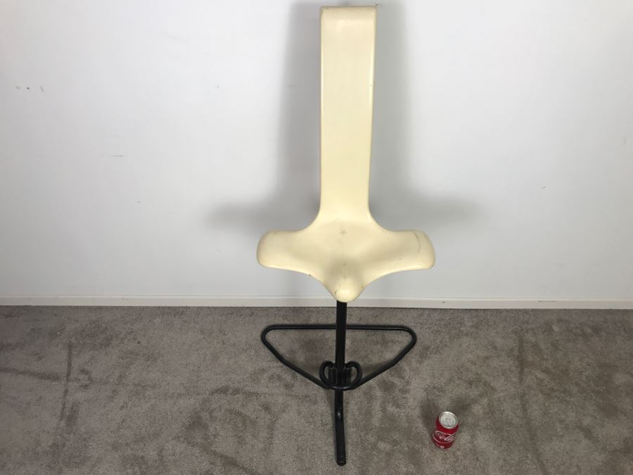 Mid-Century Modern Saddle High Back Fiberglass Chair Possibly Used As Chair For Posing Model [Photo 7]