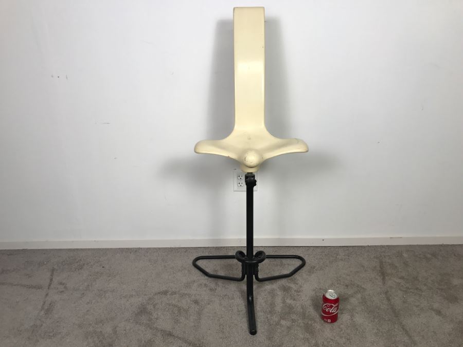 Mid-Century Modern Saddle High Back Fiberglass Chair Possibly Used As Chair For Posing Model [Photo 5]