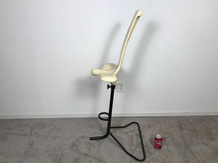 Mid-Century Modern Saddle High Back Fiberglass Chair Possibly Used As Chair For Posing Model [Photo 8]