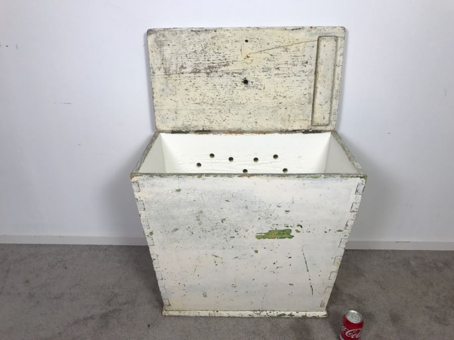 Shabby Chic Primitive Grain Potato Storage Box Tongue And Groove Construction Converted Into Clothes Hamper [Photo 15]
